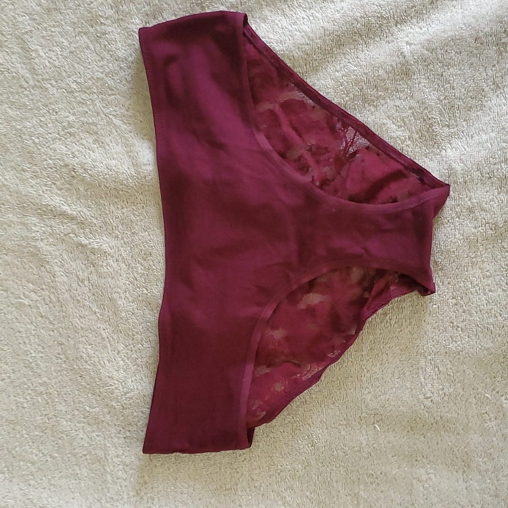 Victoria's Secret HipHugger panties, Size Large, NWT
